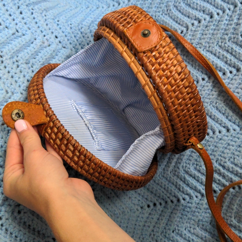 Woven Rattan Circular Bag - Picture 2 of 4